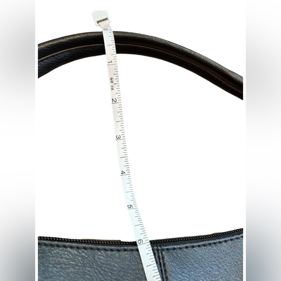 Black Faux Leather Convertible Shoulder Crossbody Bag Gold Hardware - Picture 11 of 11